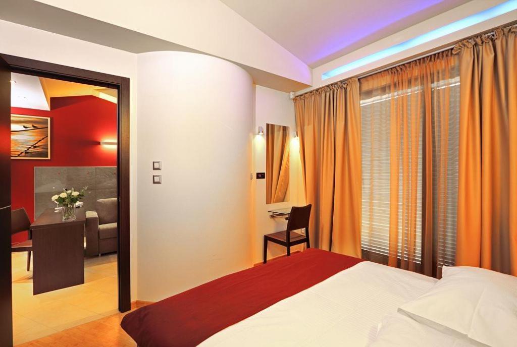Hotel Diadem Omis Phòng bức ảnh