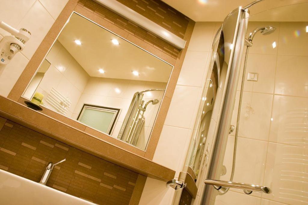 Hotel Diadem Omis Phòng bức ảnh